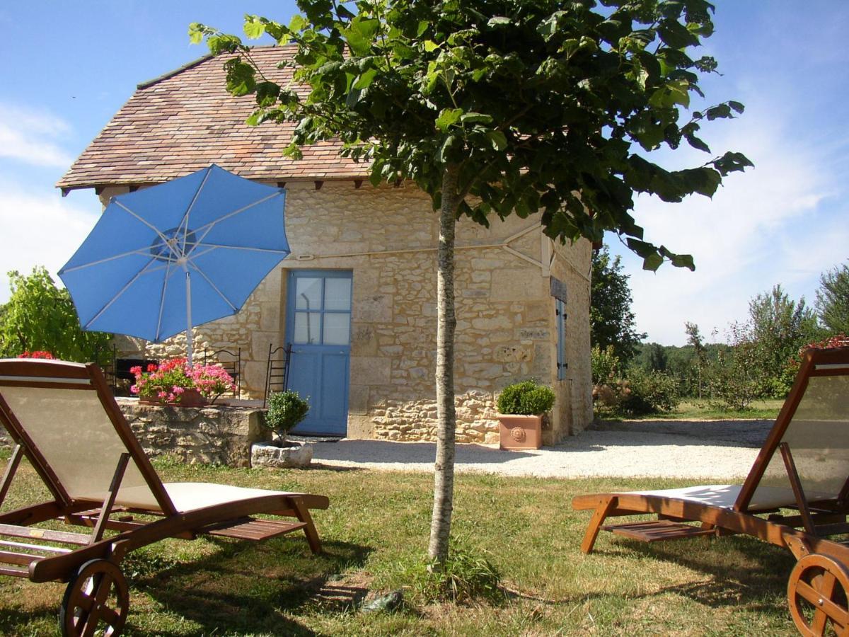 Aux Petites Pierres De Peyrousselle Villa Montignac-Lascaux Exterior photo